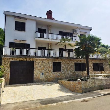 Apartments Martina Njivice Luaran gambar