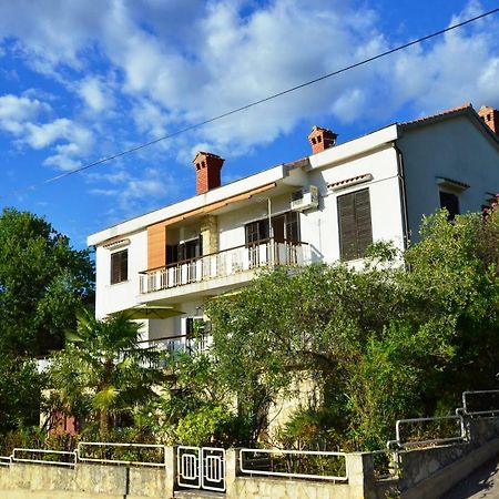 Apartments Martina Njivice Luaran gambar