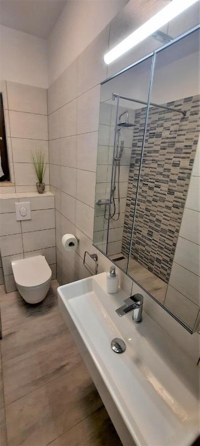 Apartments Martina Njivice Luaran gambar