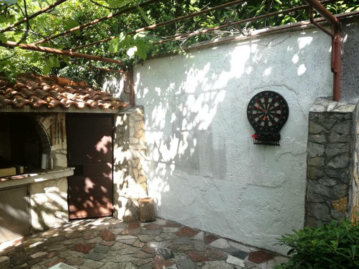 Apartments Martina Njivice Luaran gambar