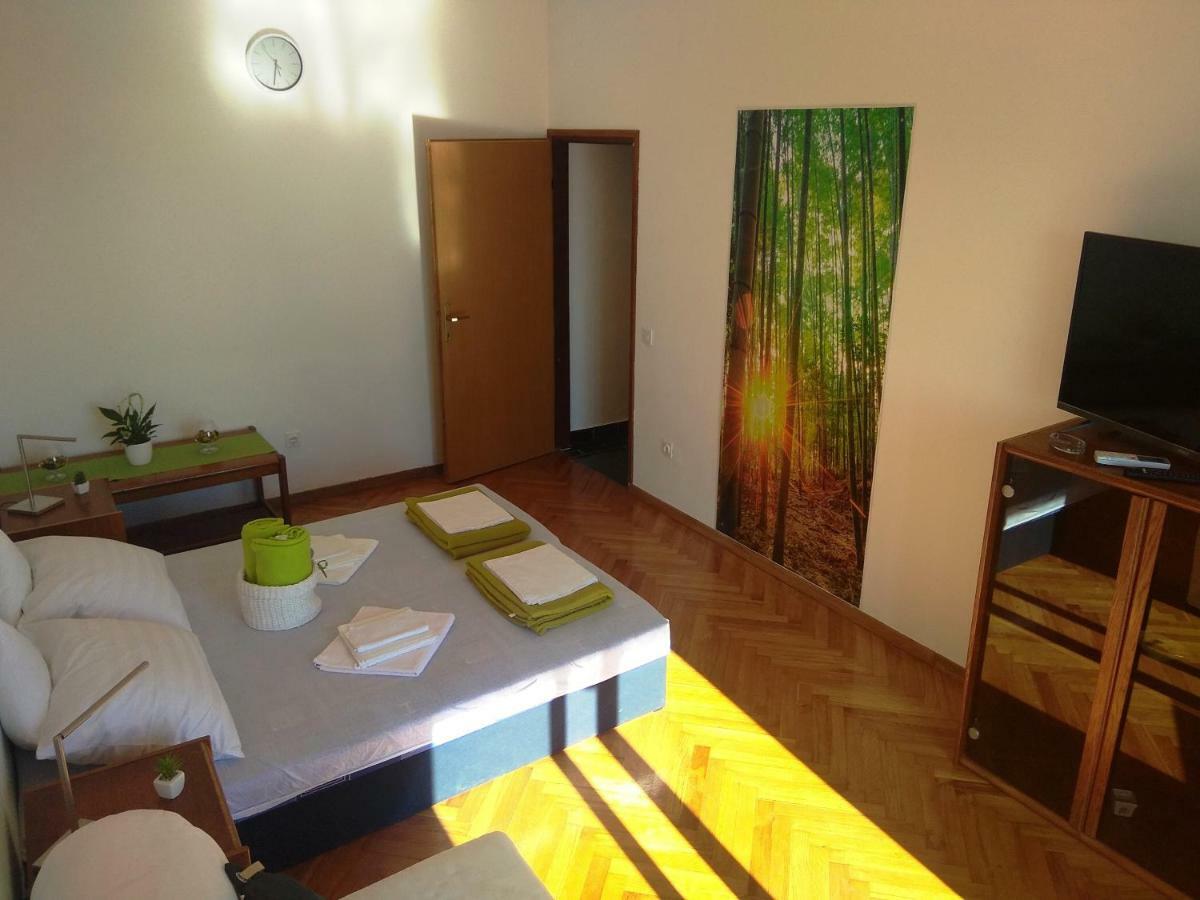 Apartments Martina Njivice Luaran gambar